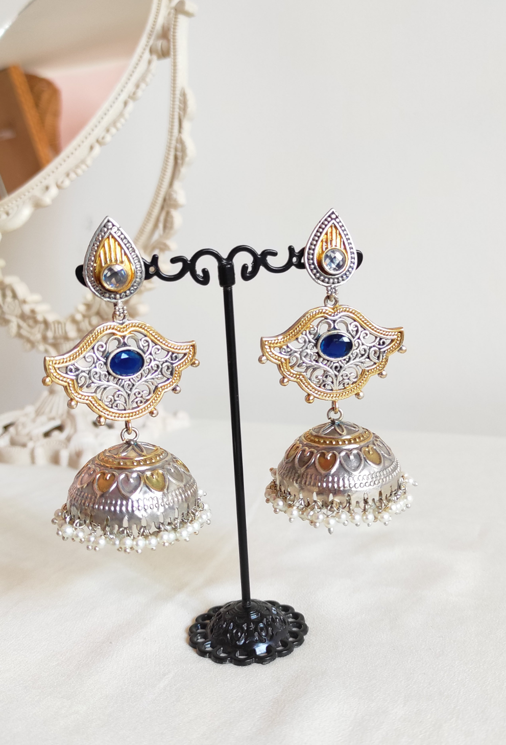 Rajni dual tone Jhumka