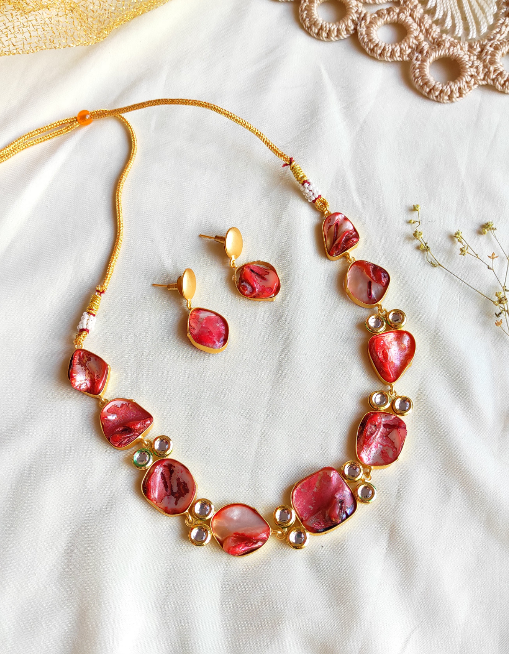 Sonal golden necklace set