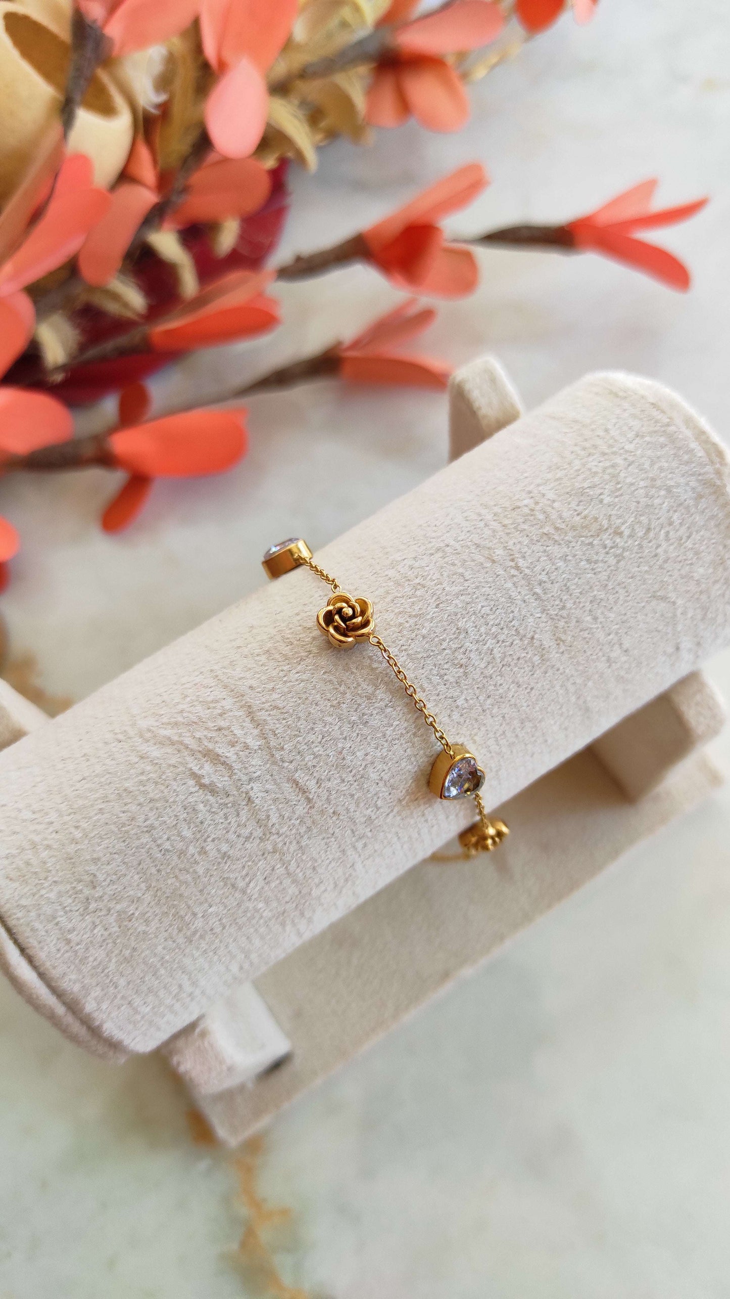 Golden flower heart bracelet