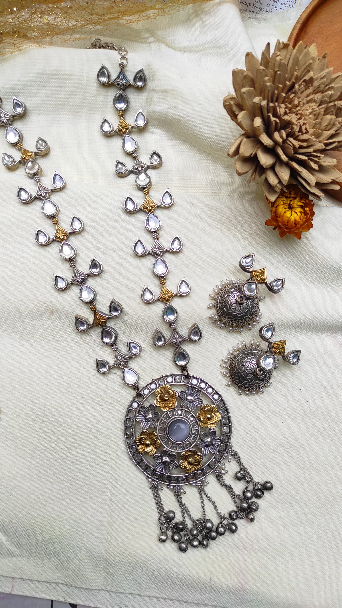 Tripti statement kundan long set with jhumka