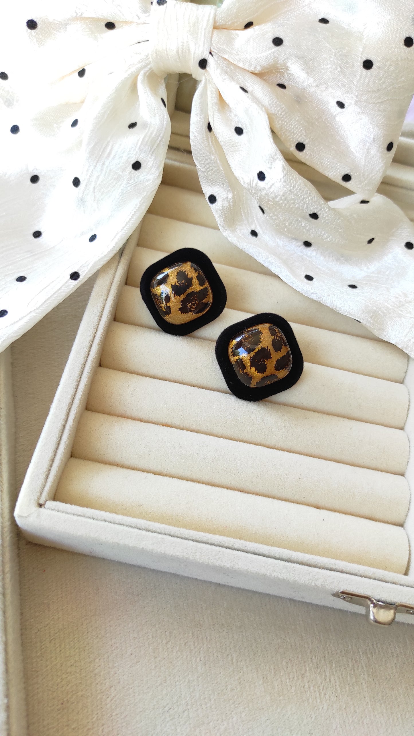 Black Tiger print Studs