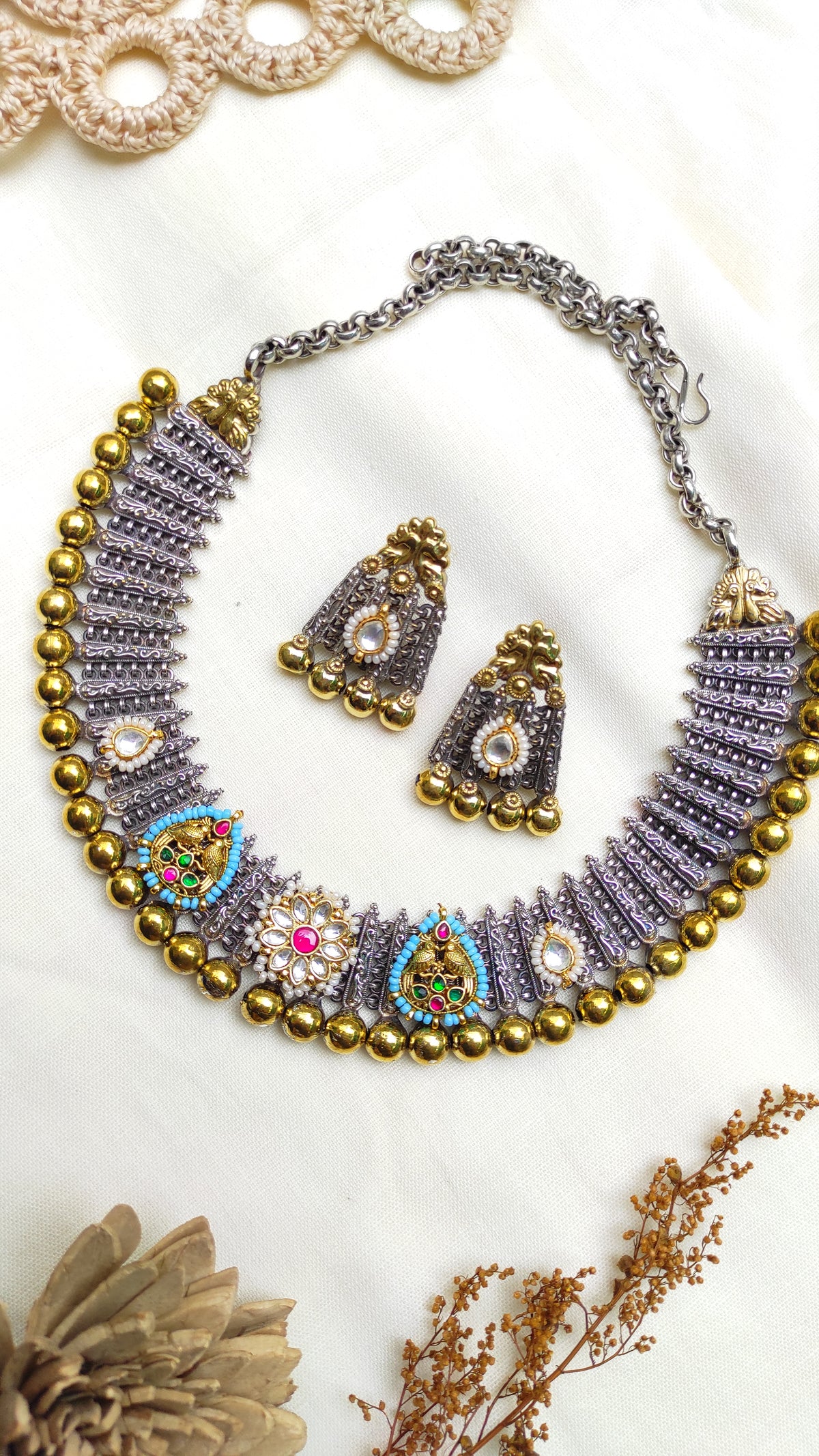Ira fusion pachi kundan set