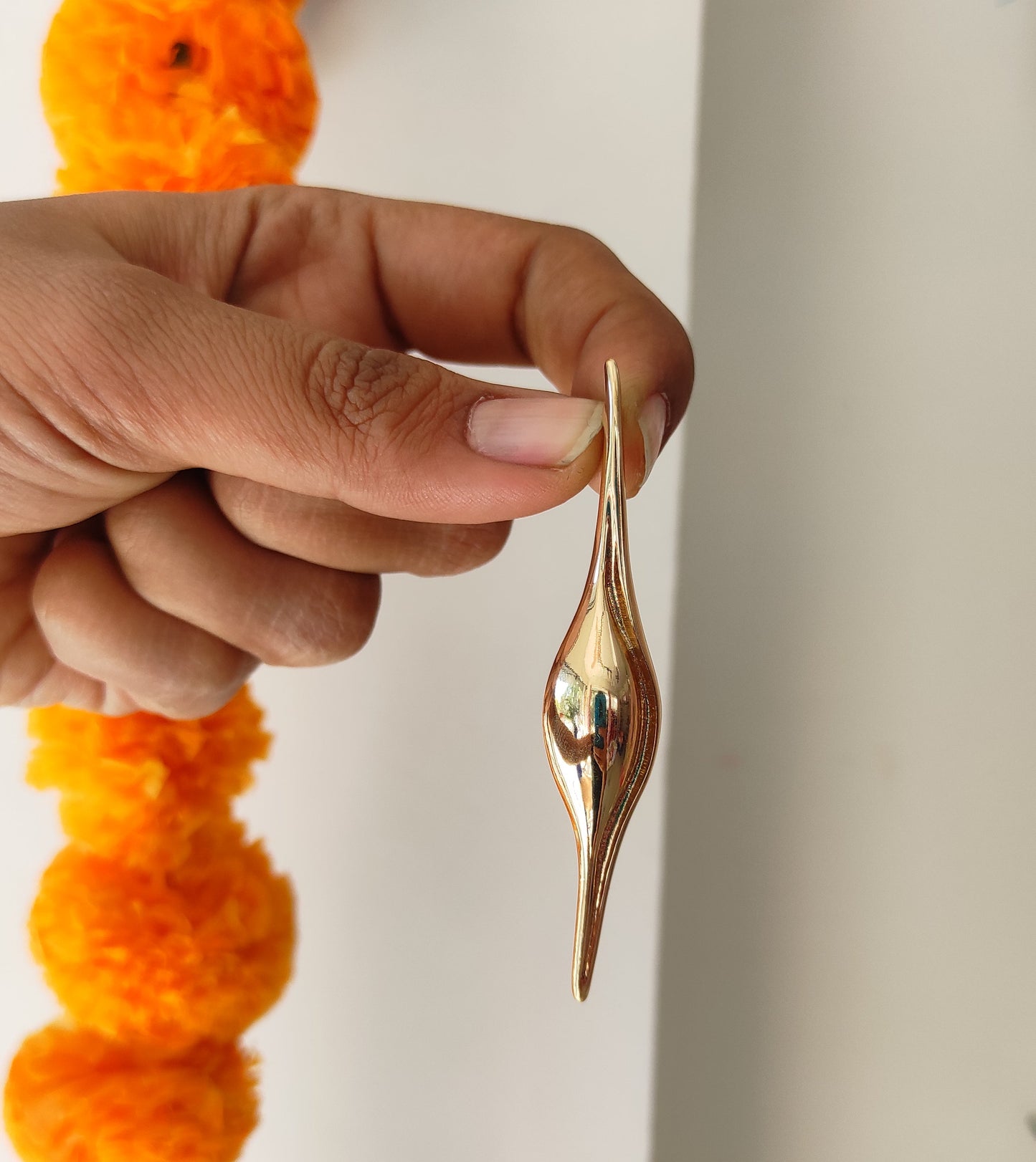 Golden shell earrings