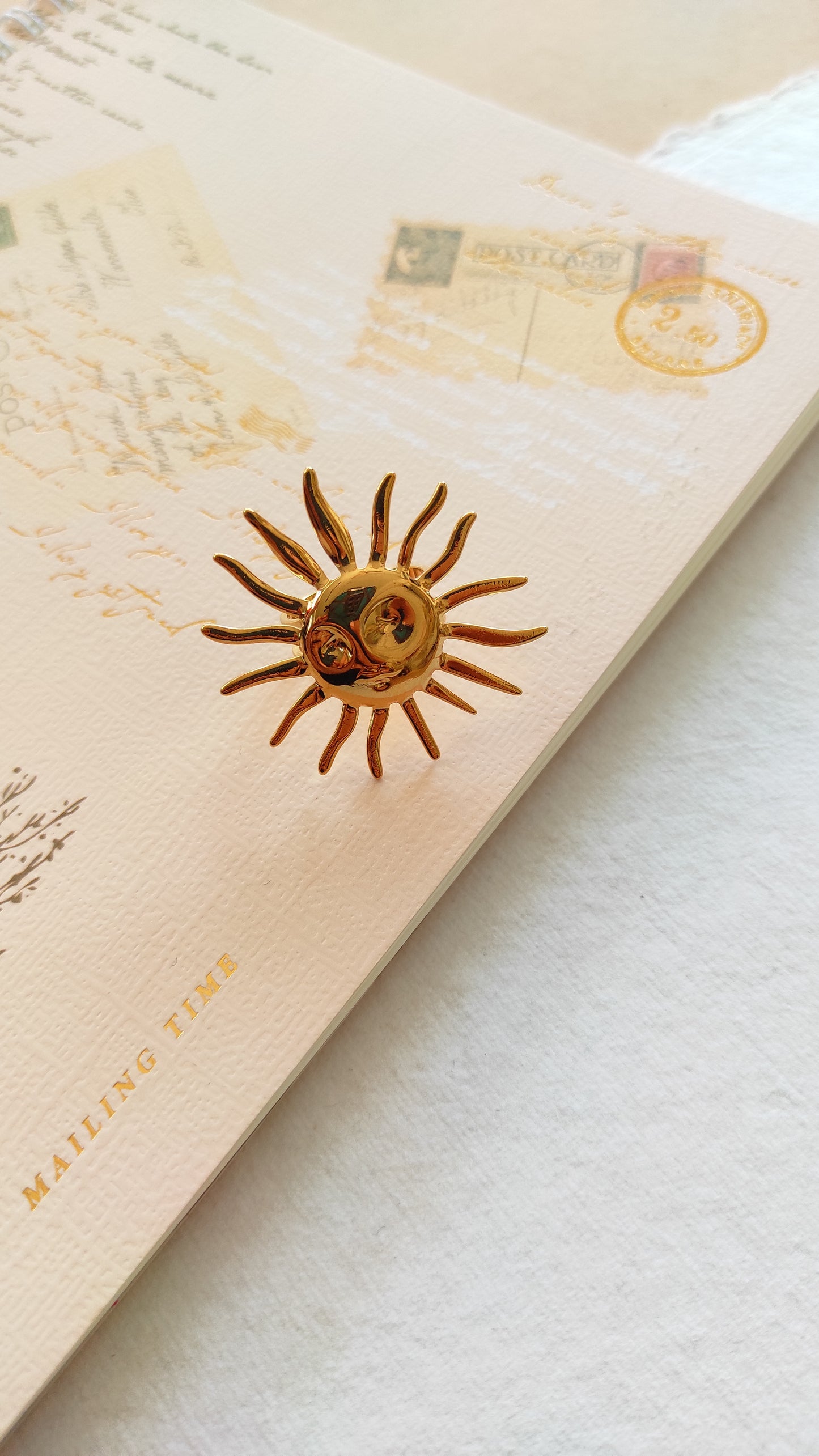 Sunny golden adjustable ring