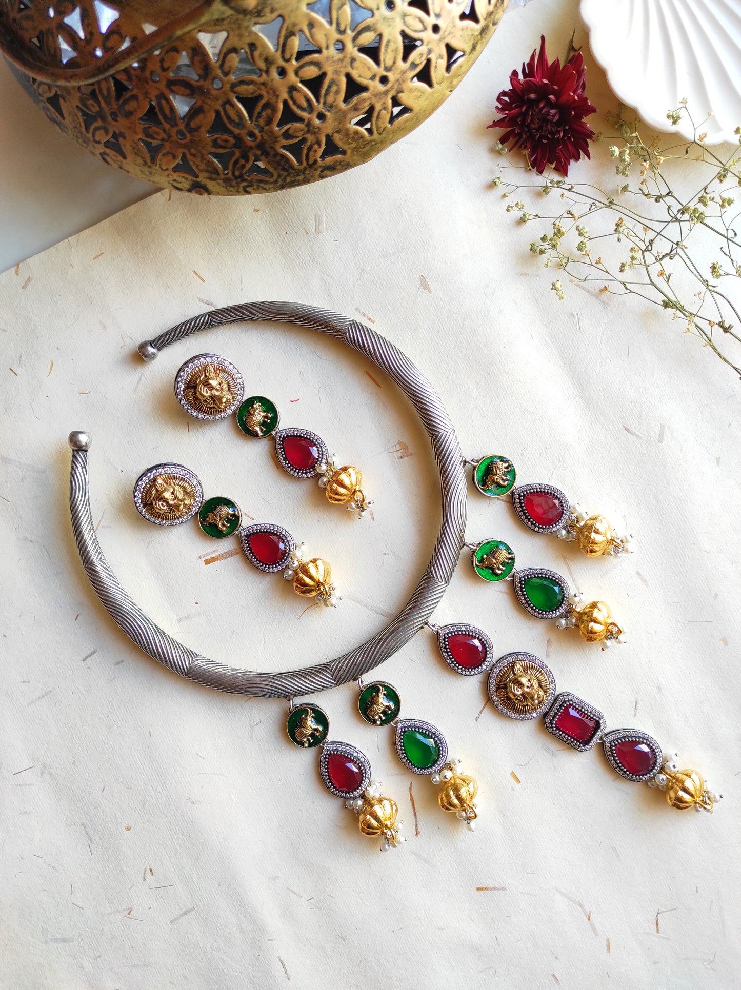Rajwadi hasli necklace set with earrings