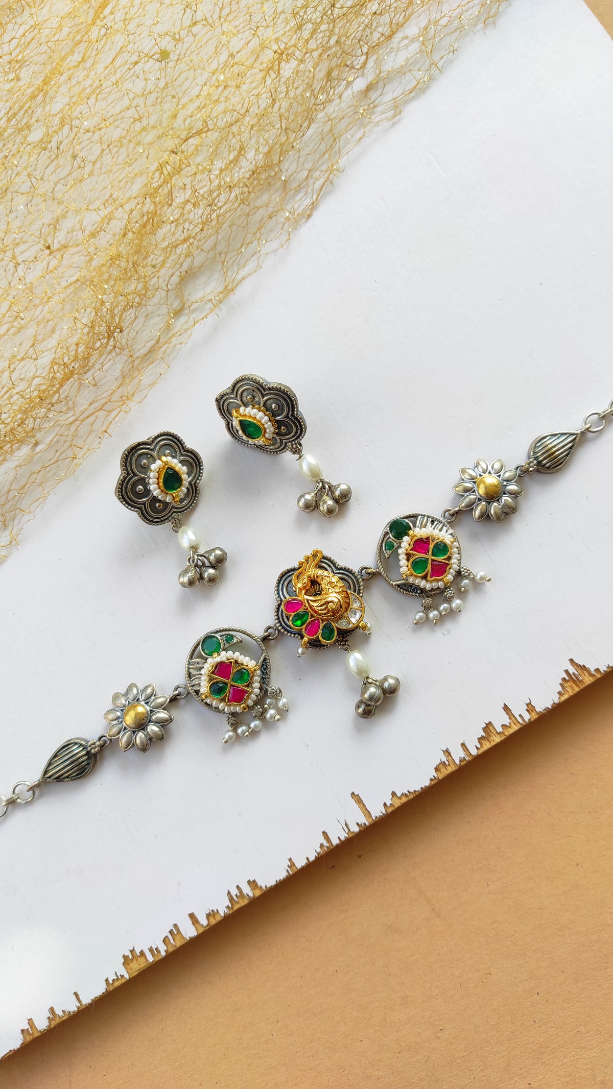 Bhagvati fusion pachi kundan choker set