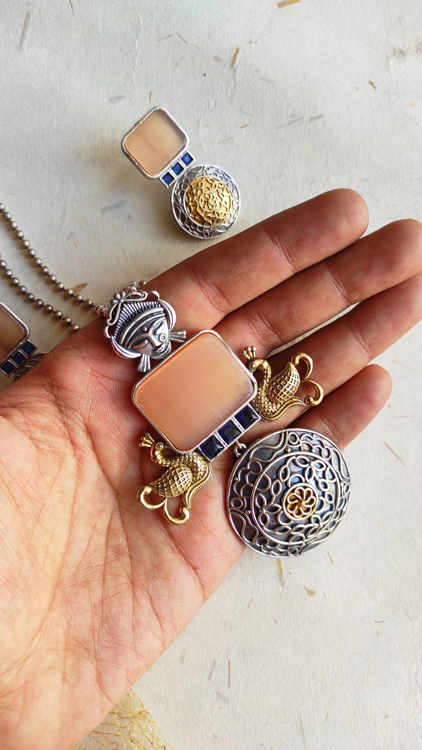 Kesari dual tone chain pendant necklace