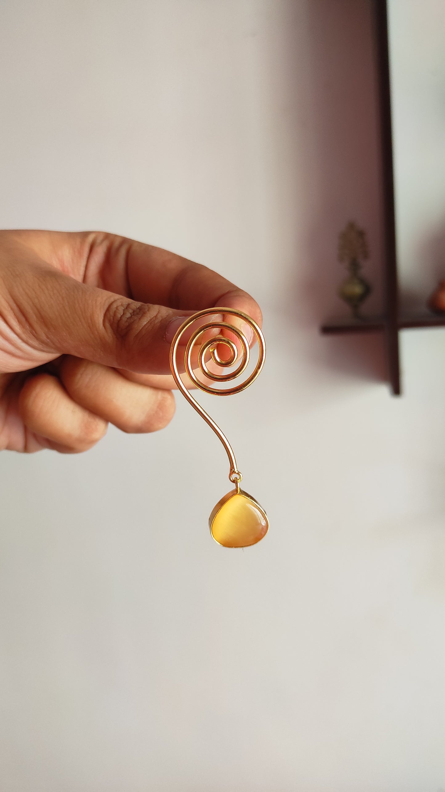 Jalebi dangling stones