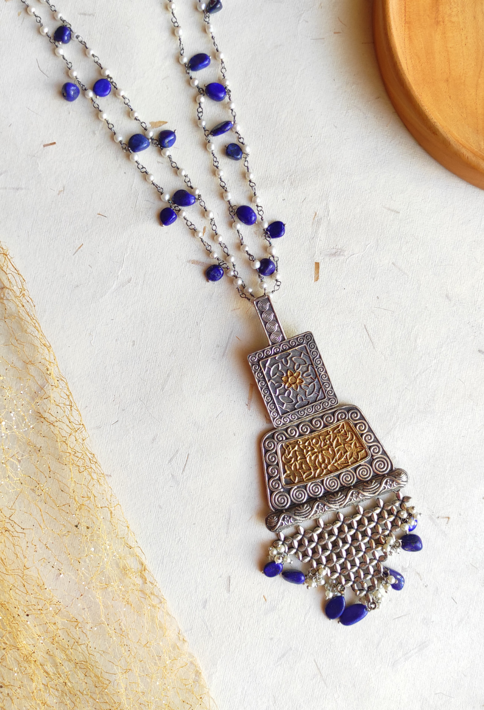 Neela dual tone long pearl chain necklace