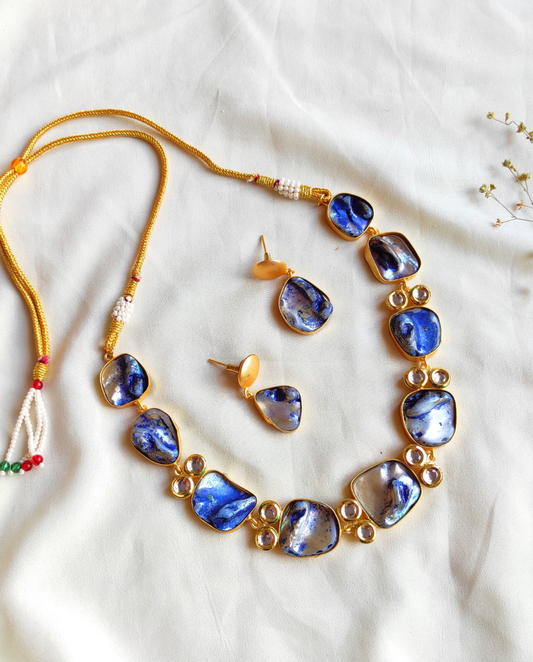 Sonal golden necklace set