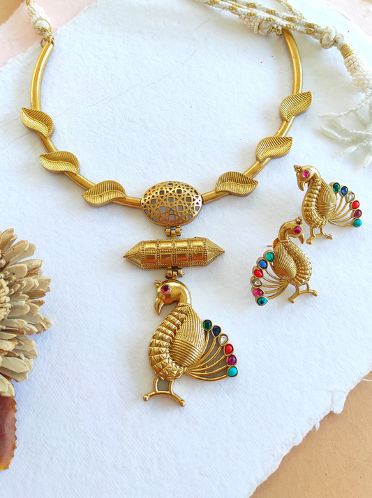 Peacock hasli necklace in antique gold plating