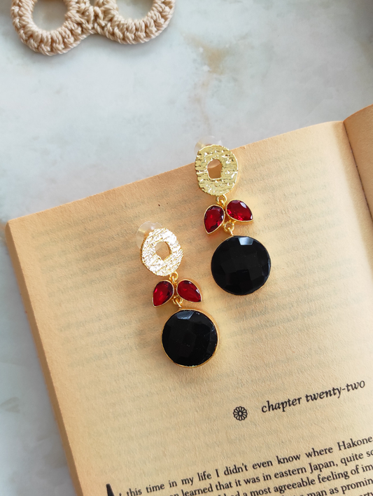 Tara golden earrings