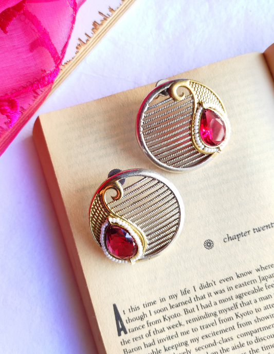 Paisley dual tone studs