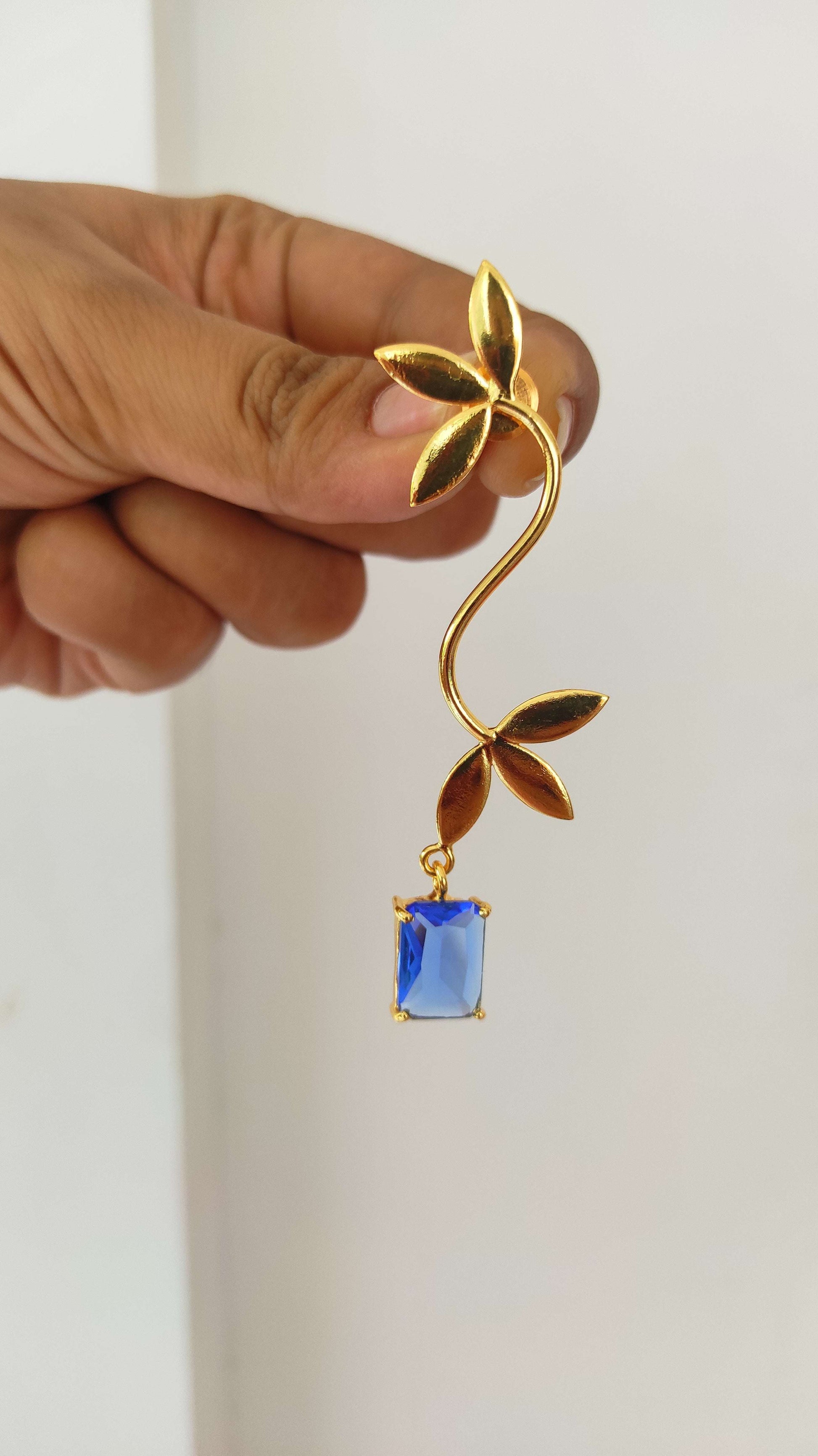 Golden leaf earrings