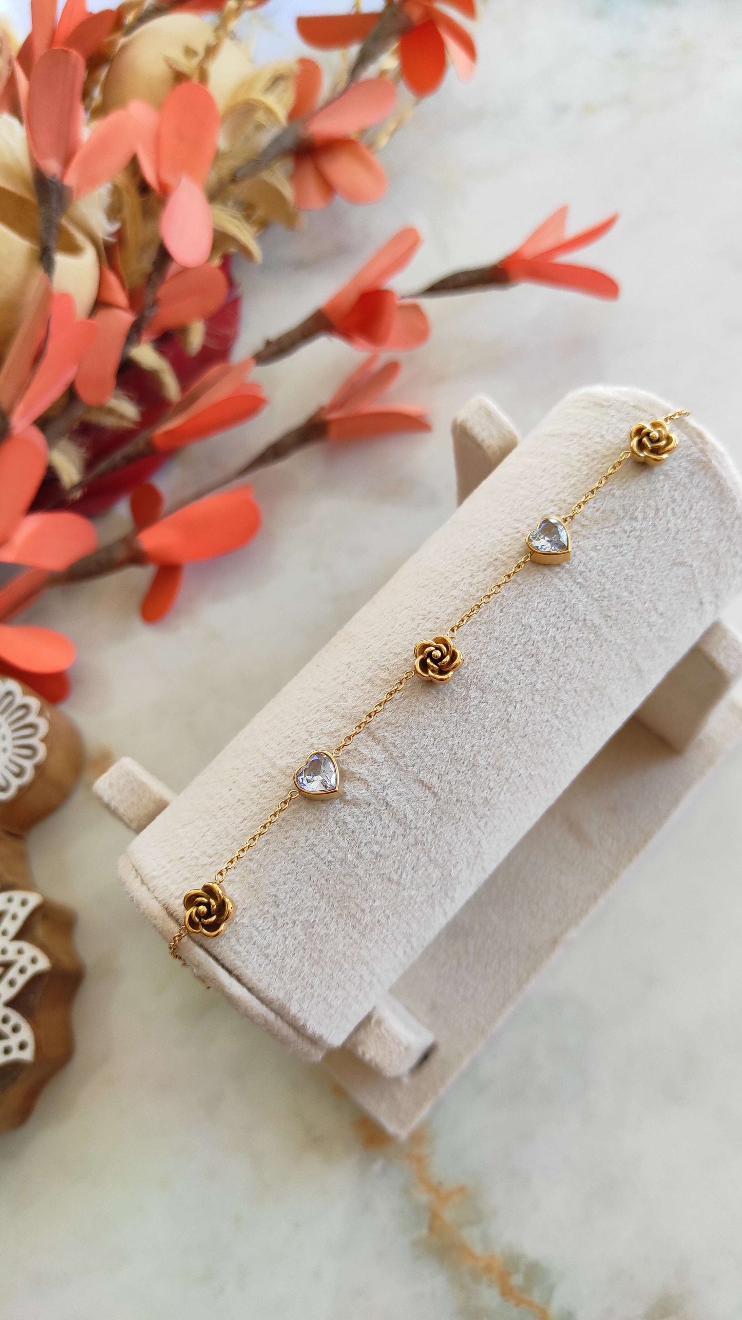 Golden flower heart bracelet