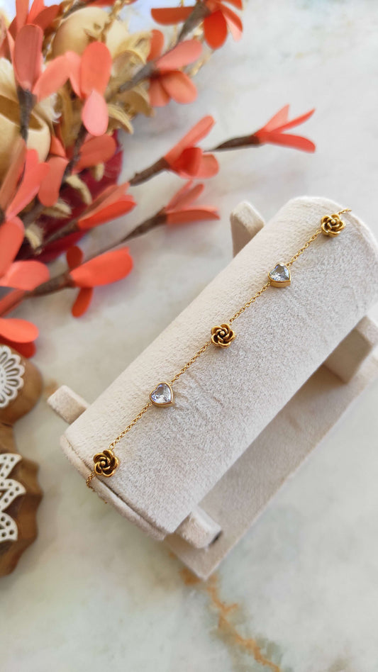 Golden flower heart bracelet