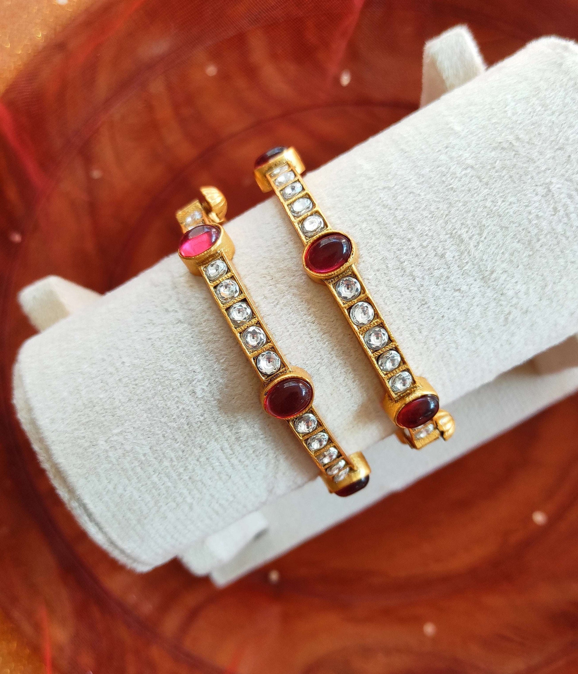 Antique gold bangles with screw opening