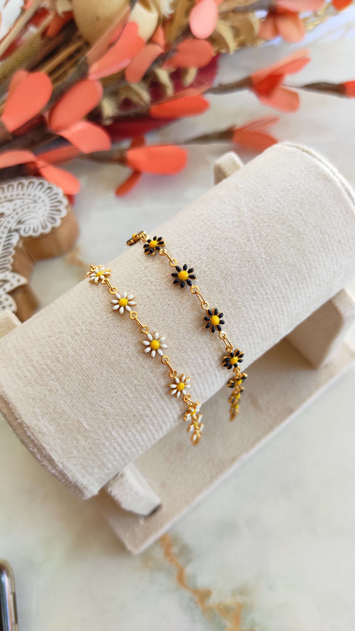 Tiny floret bracelet