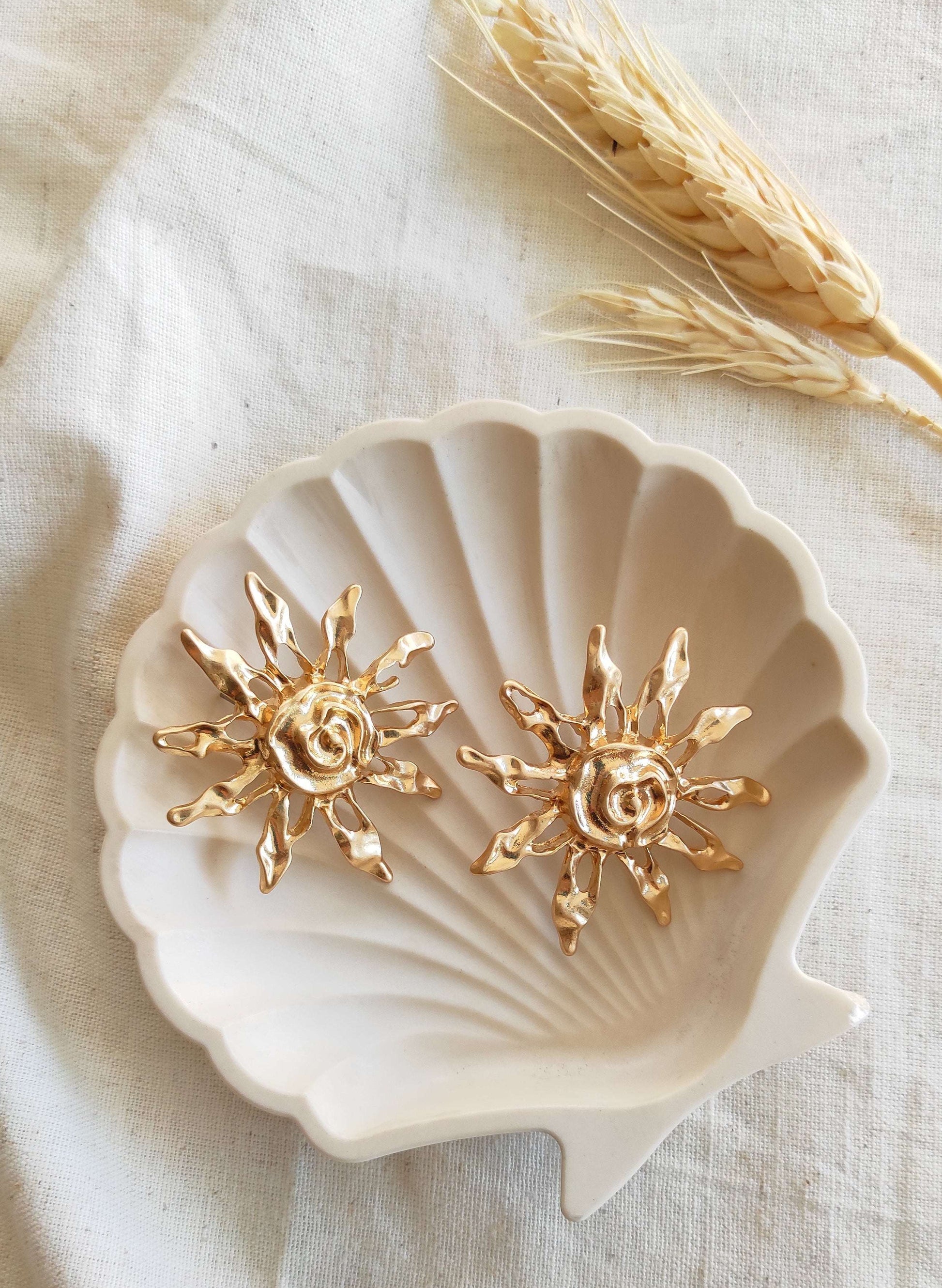 Sun golden earrings