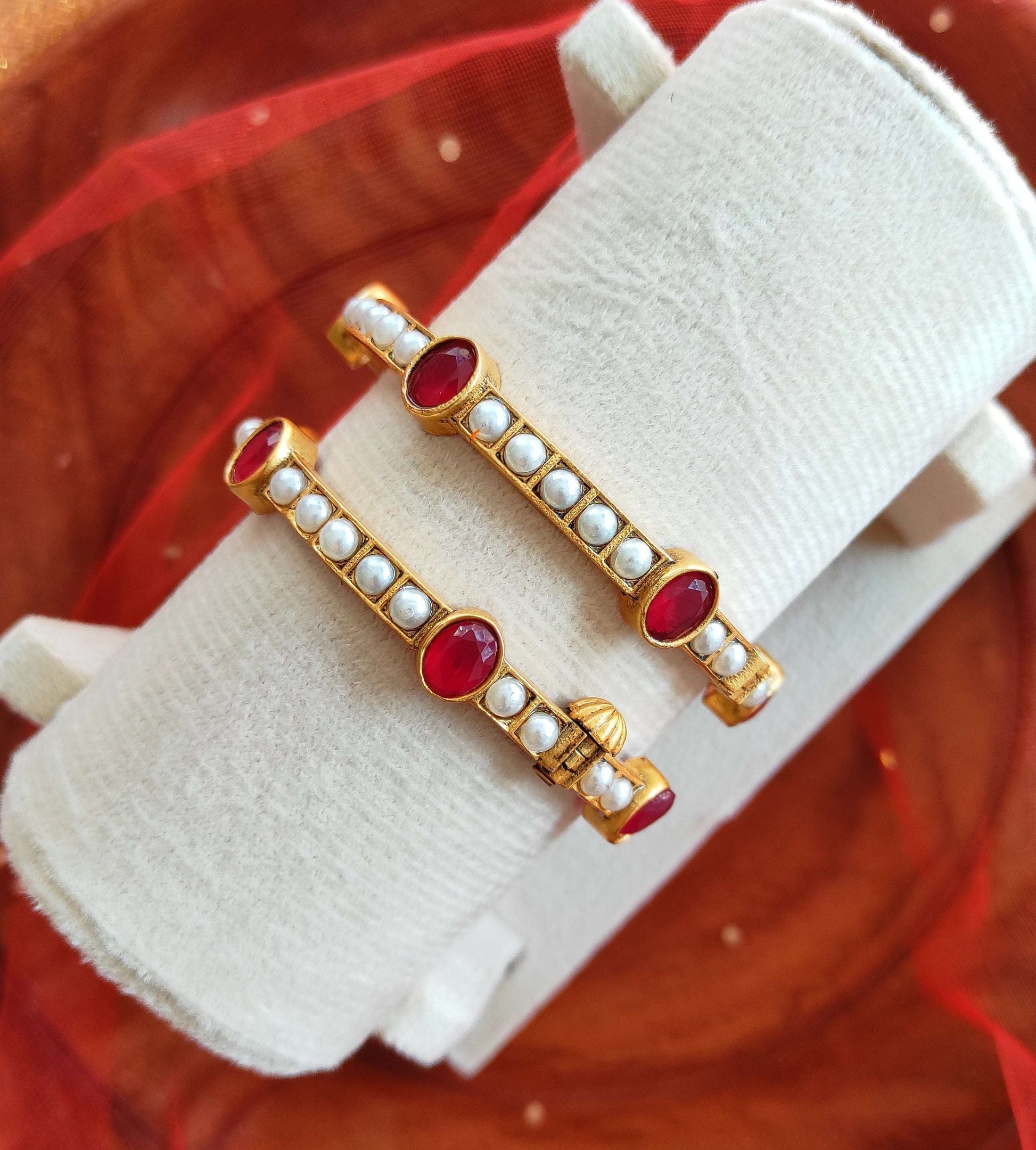 Antique gold bangles with screw opening