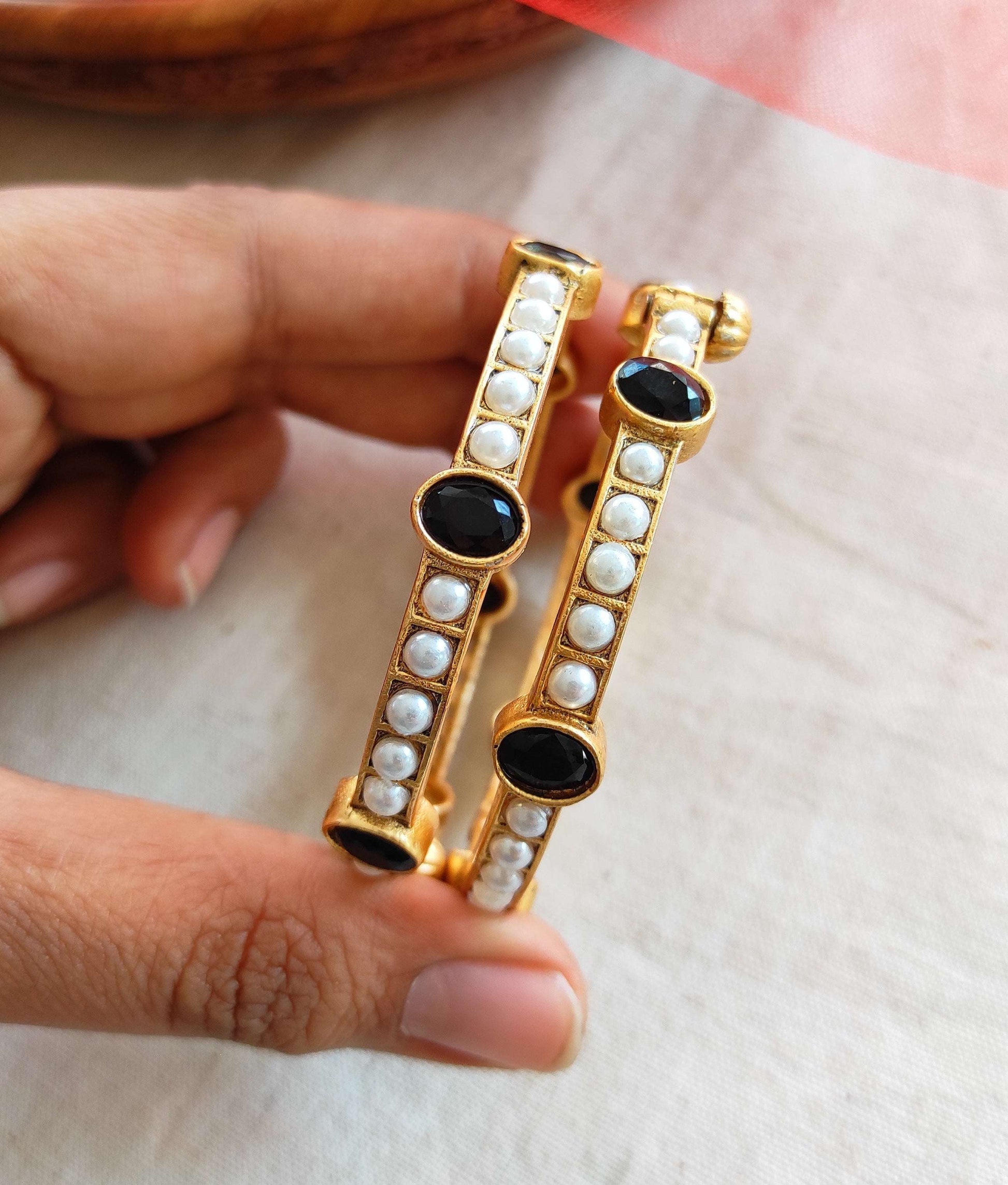 Antique gold bangles with screw opening