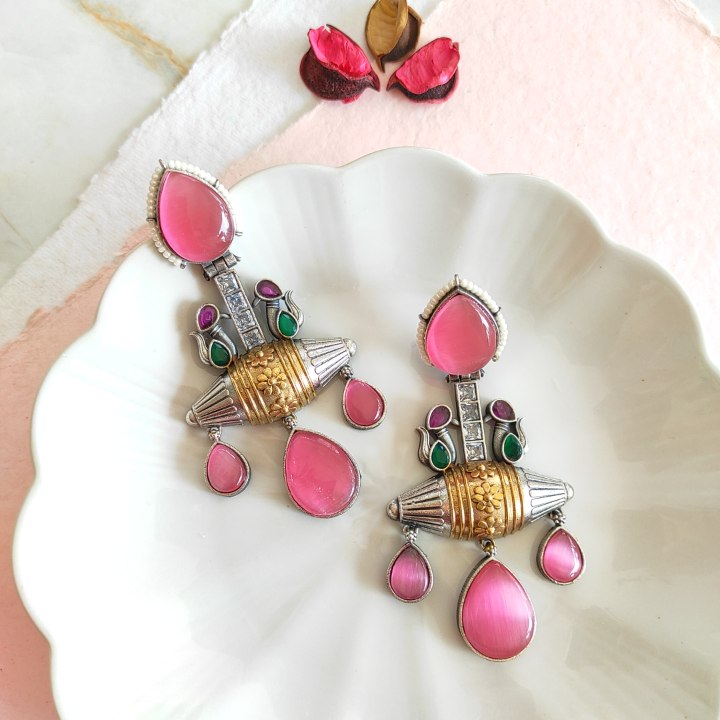 Gulaabi dualtone festive earrings