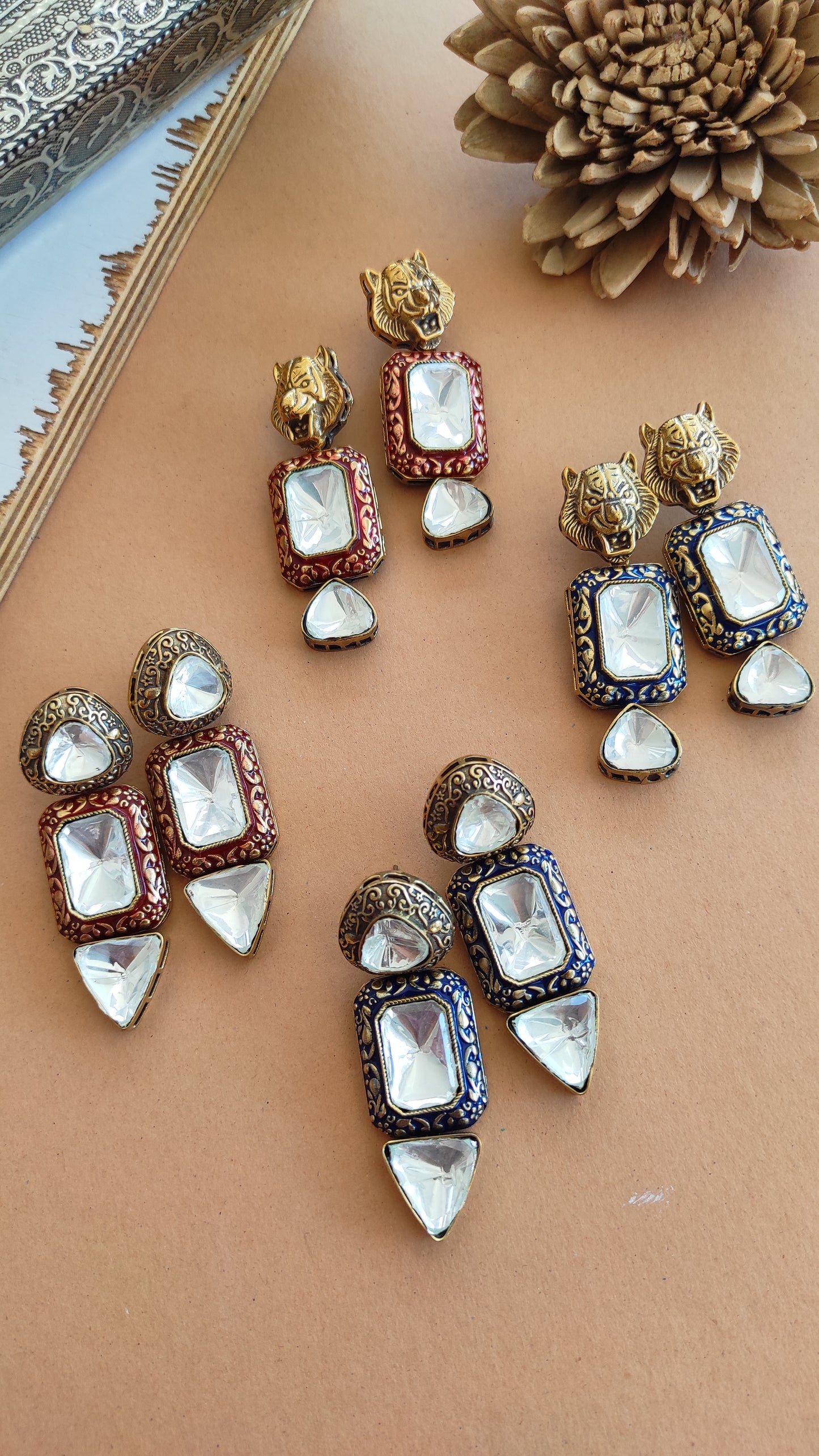 Fiona-panther Moissanite studs