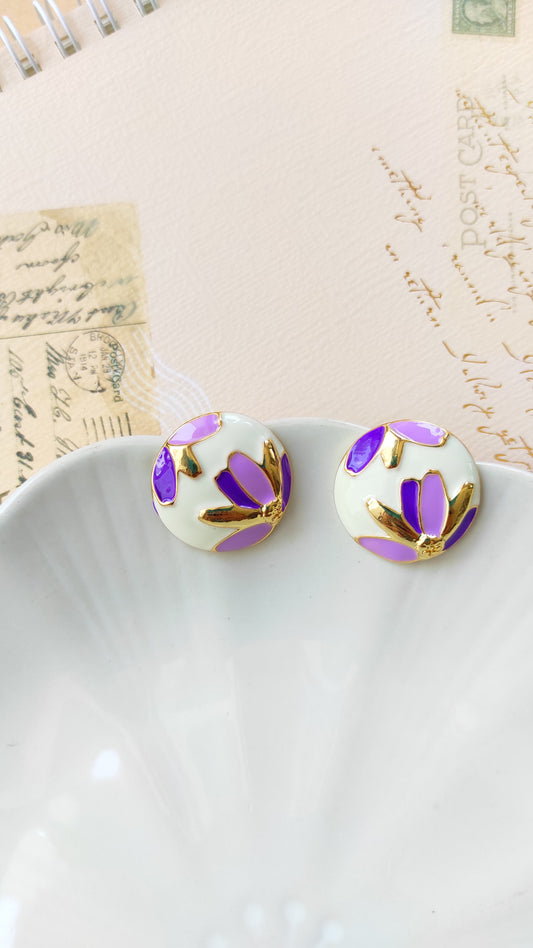 Purple leaves studs earrings