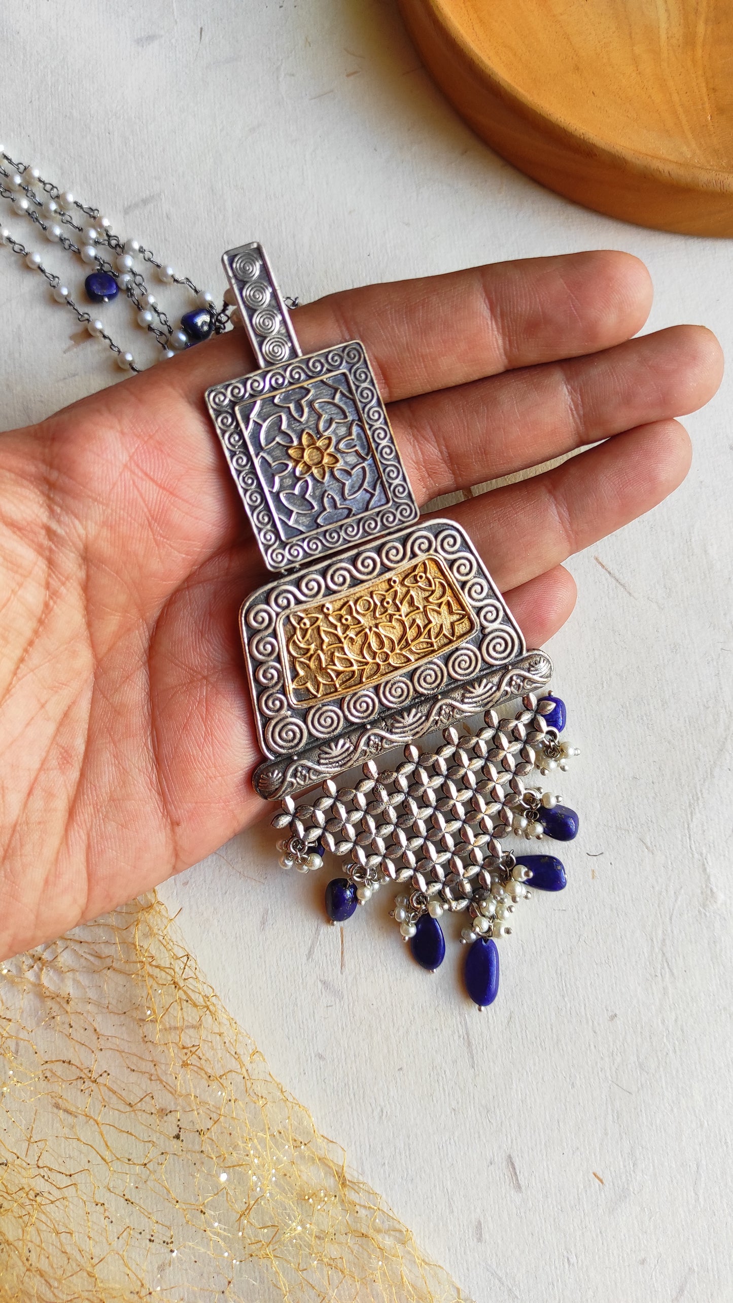 Neela dual tone long pearl chain necklace