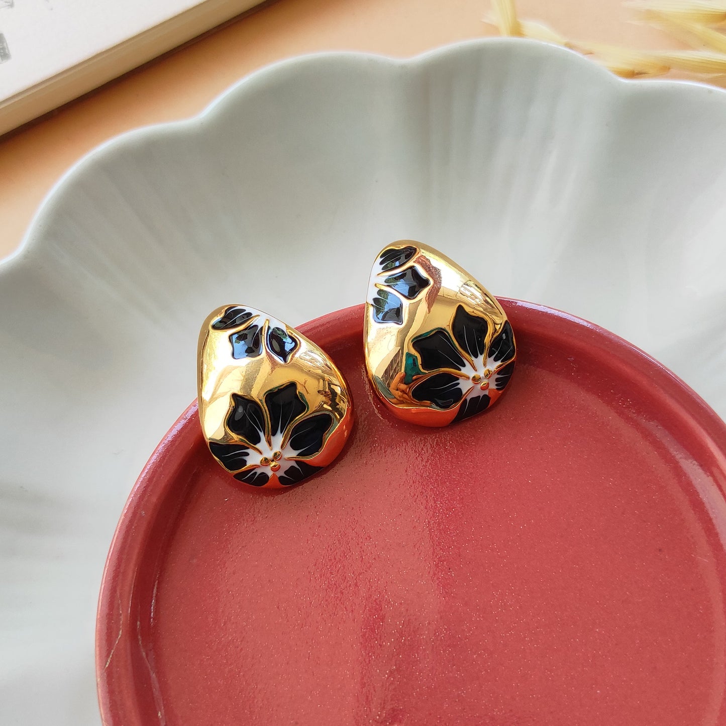 Flora drop studs earrings