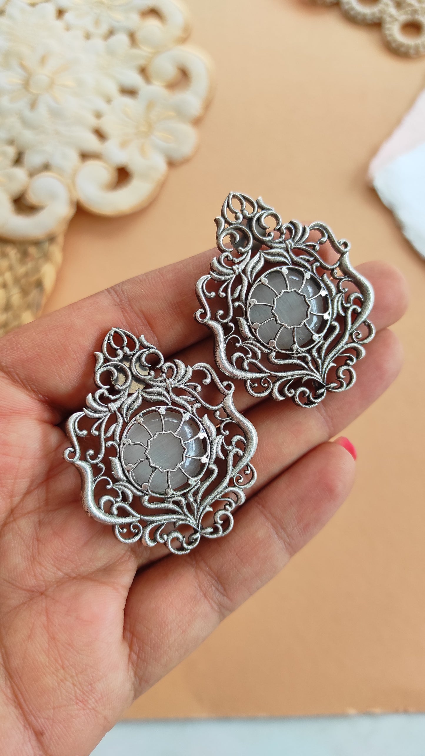 Tiara hasli necklace set