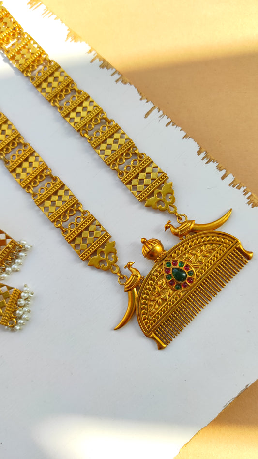 Sunehri royal antique goldon necklace set