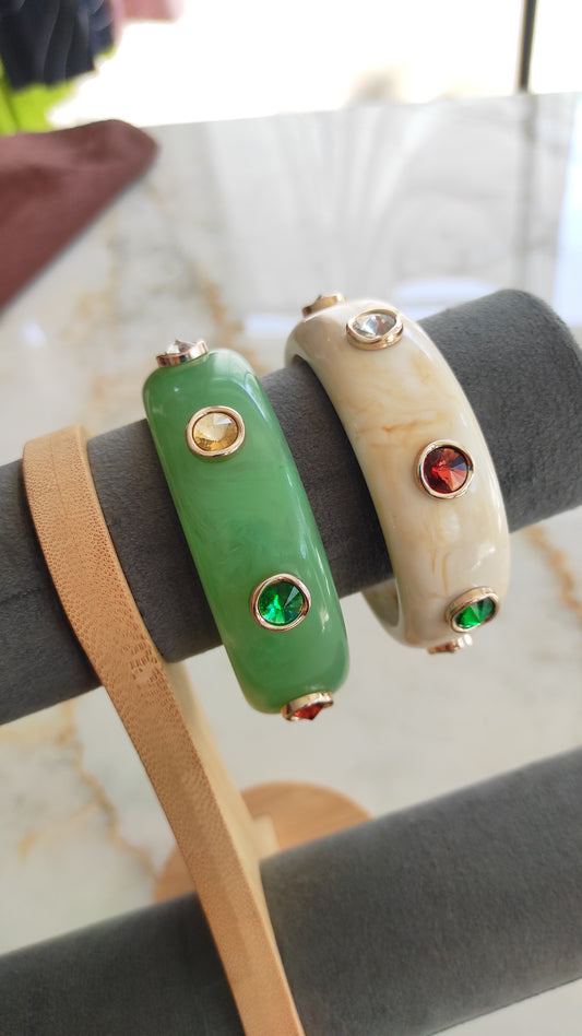 Resin bangle with multi color stone embellishments