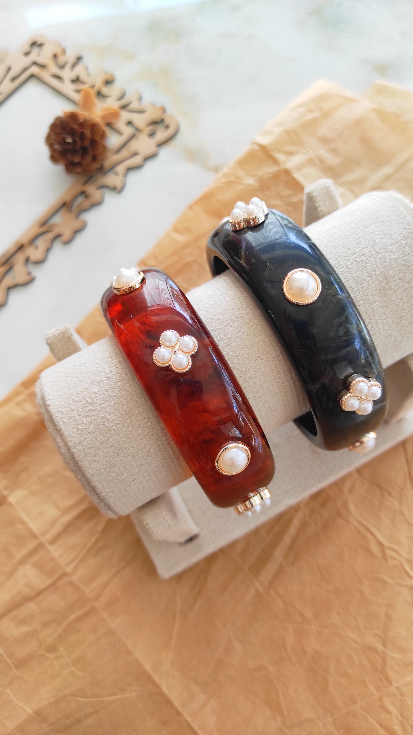 Lyra Resin bangle with pearl embellishments