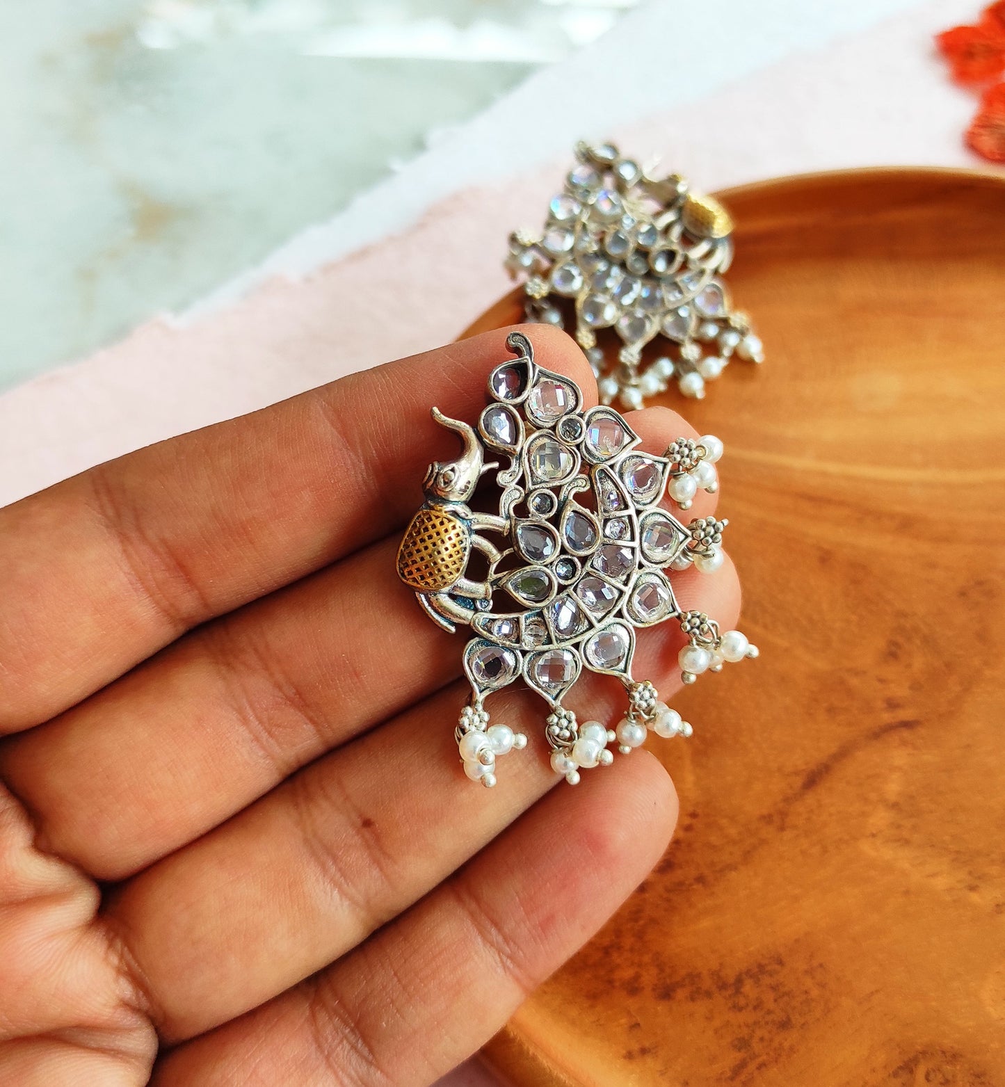 Hathi dualtone studs earrings premium stones DTE2