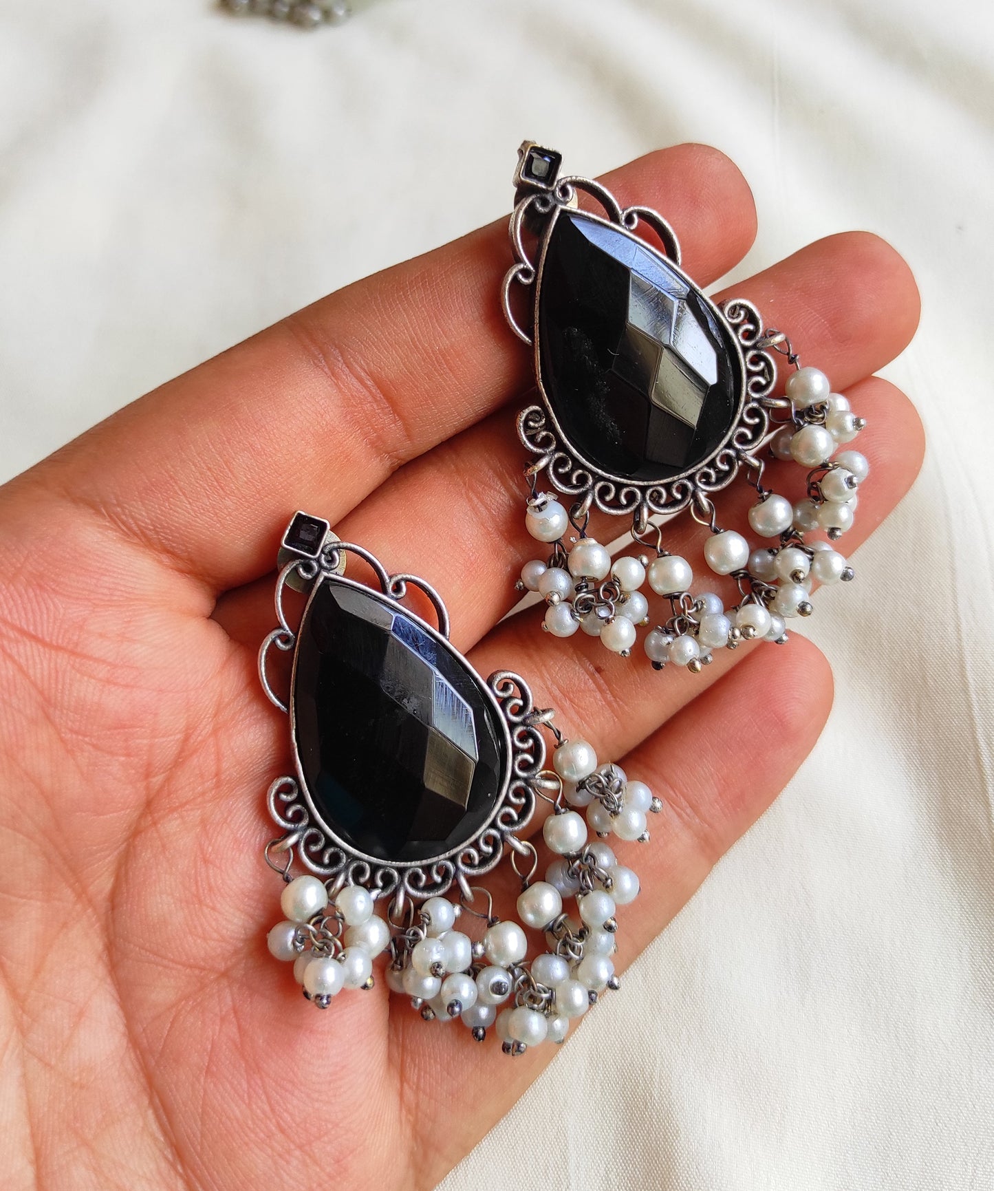 Tear drop studs with color stones and pearl hangings