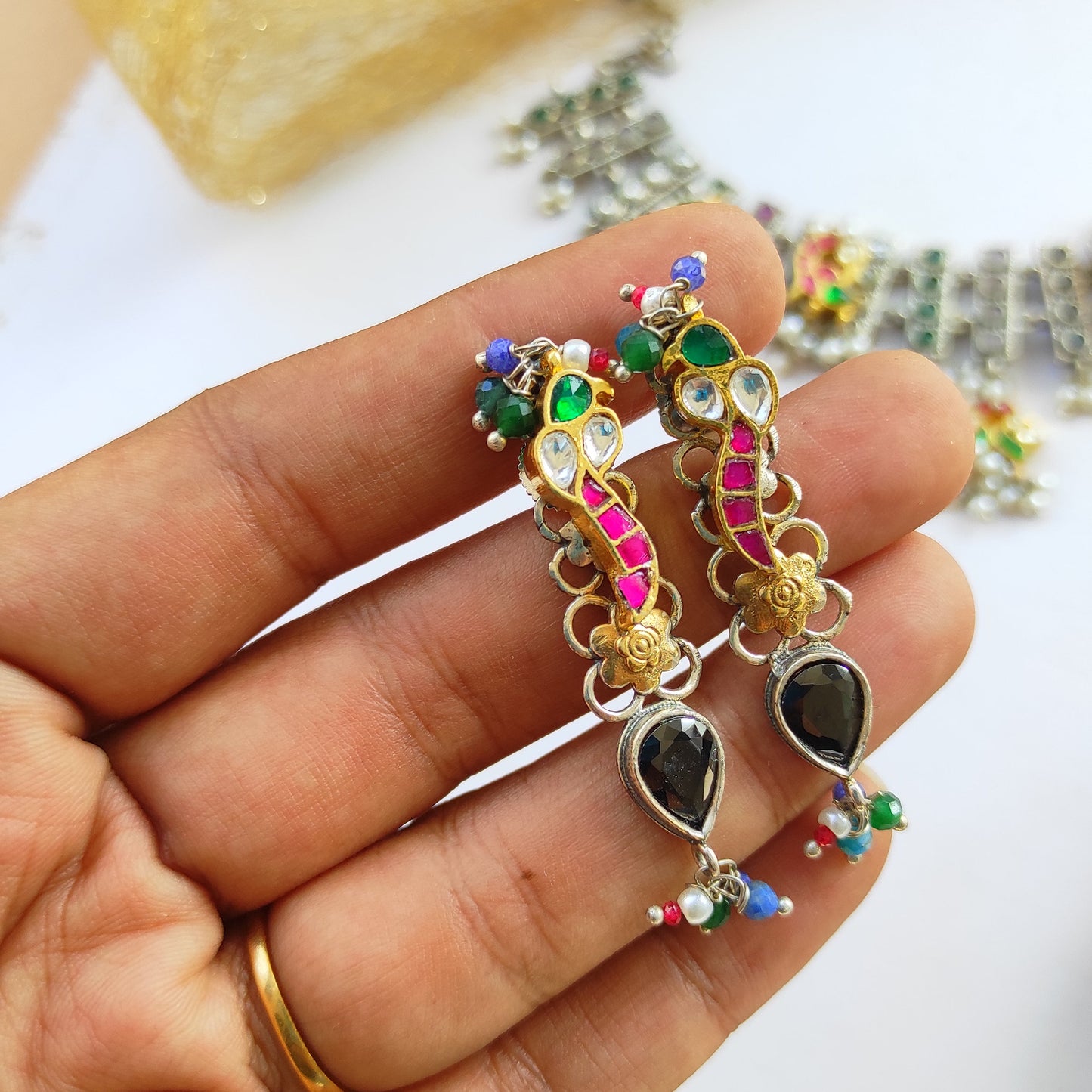 Sampati pachi kundan dual tone necklace