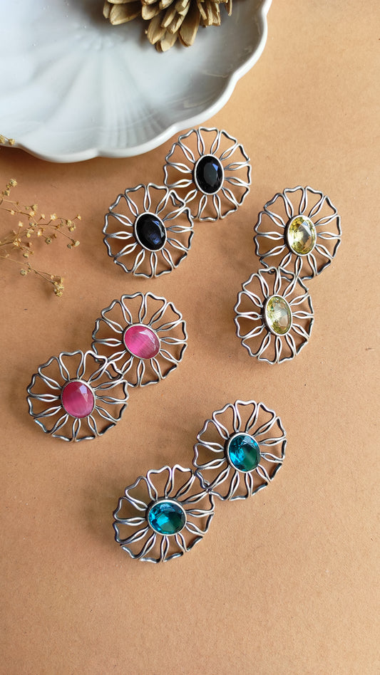 Zinnia flower stud earrings