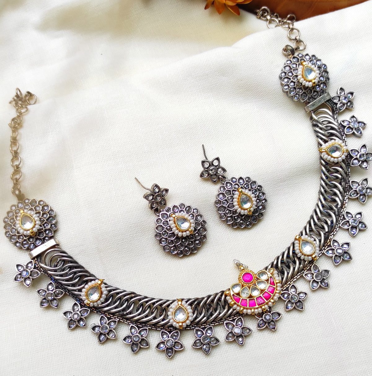Ragini pachi kundan necklace