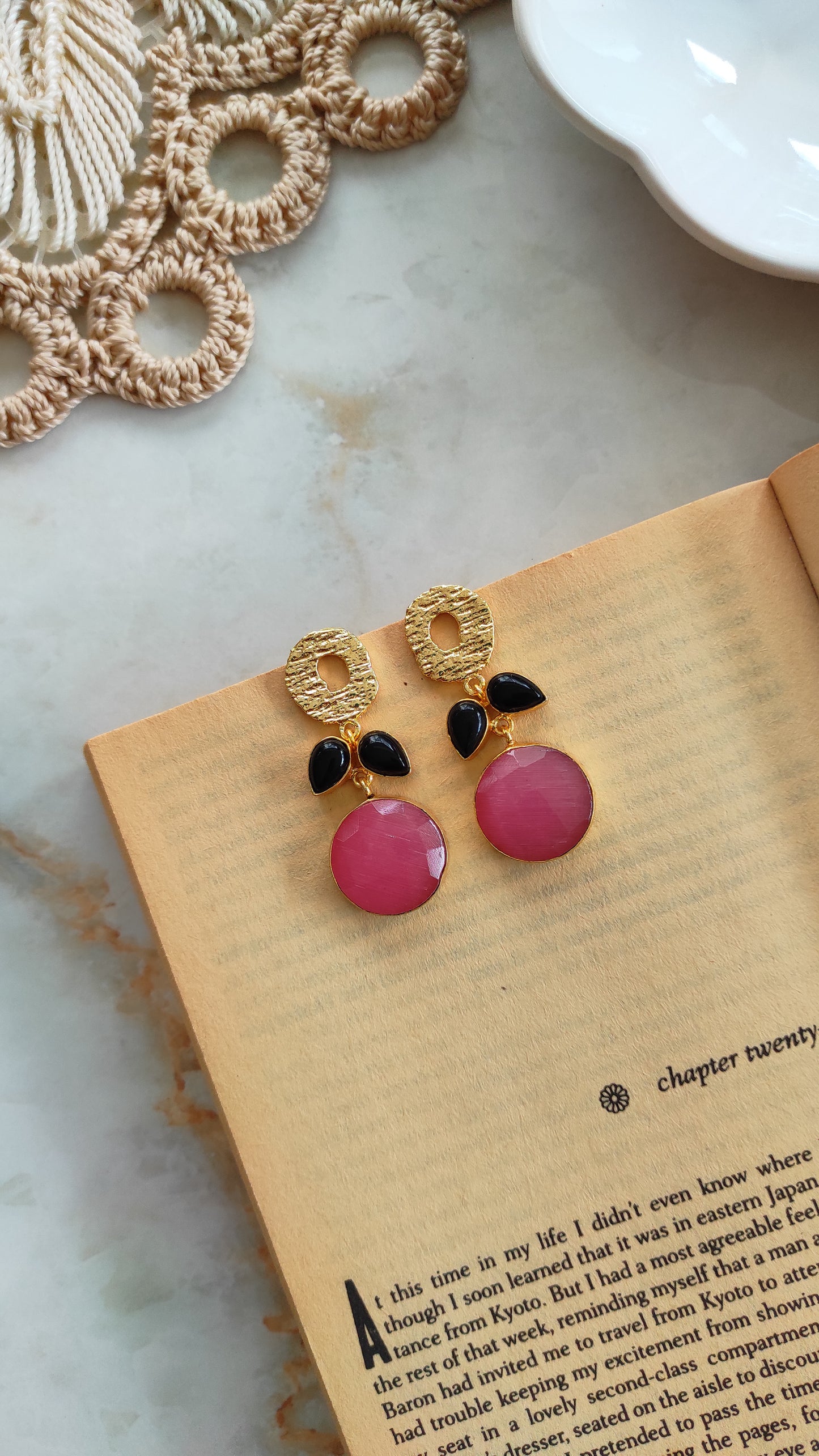 Tara golden earrings