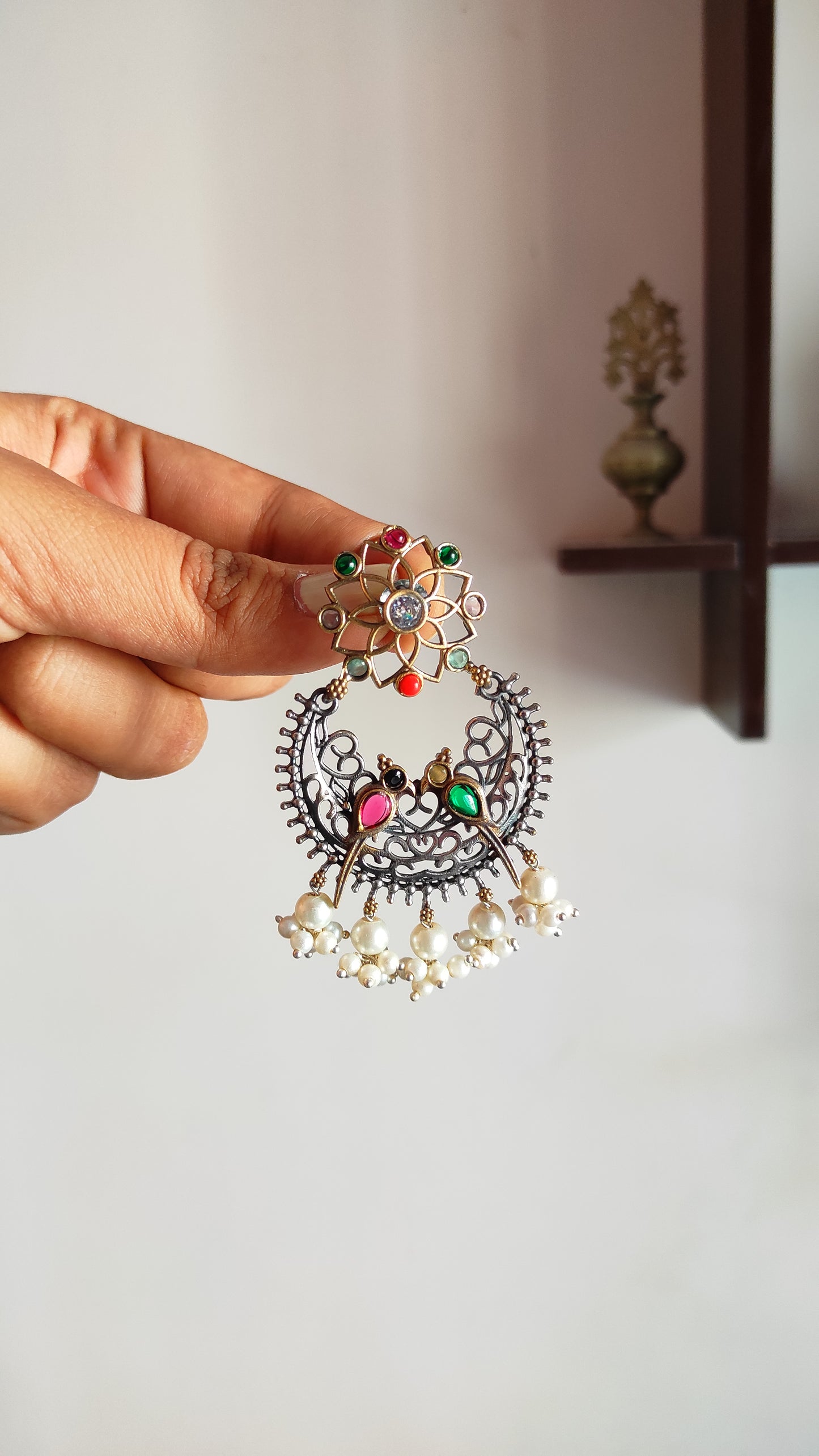 Smriti dual tone chandbali