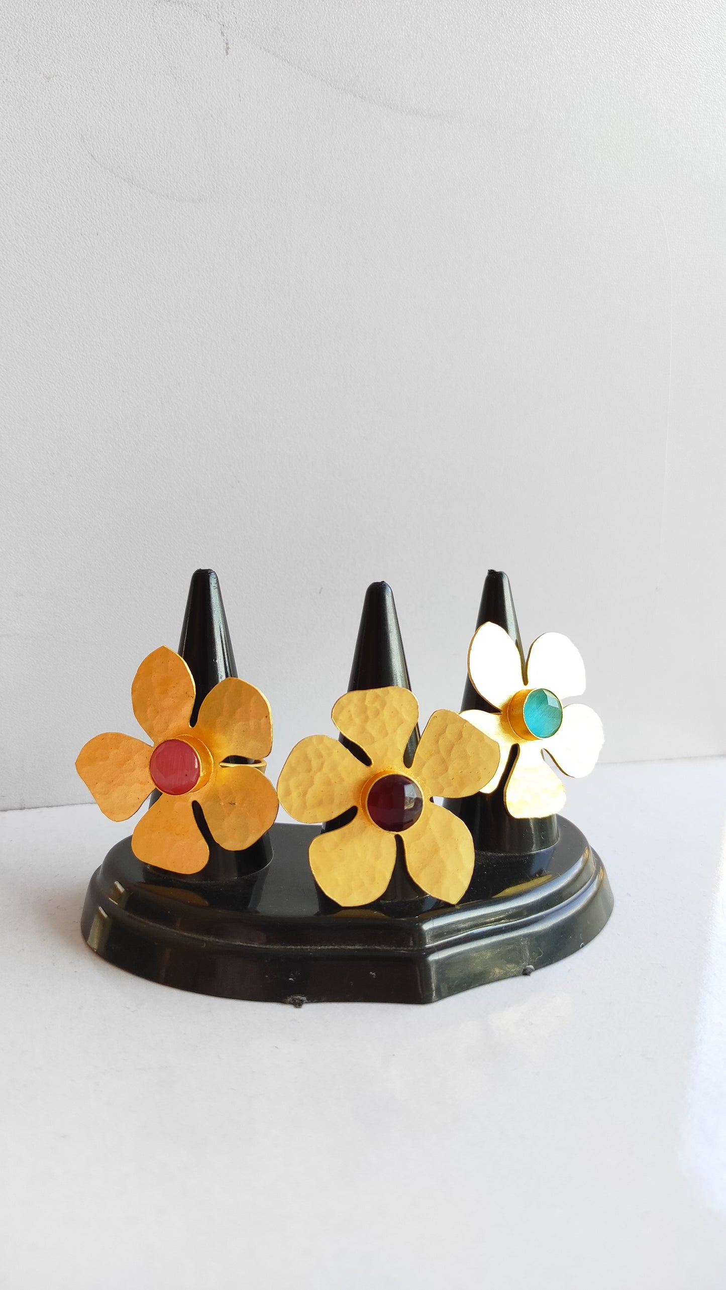 Hammered flower ring