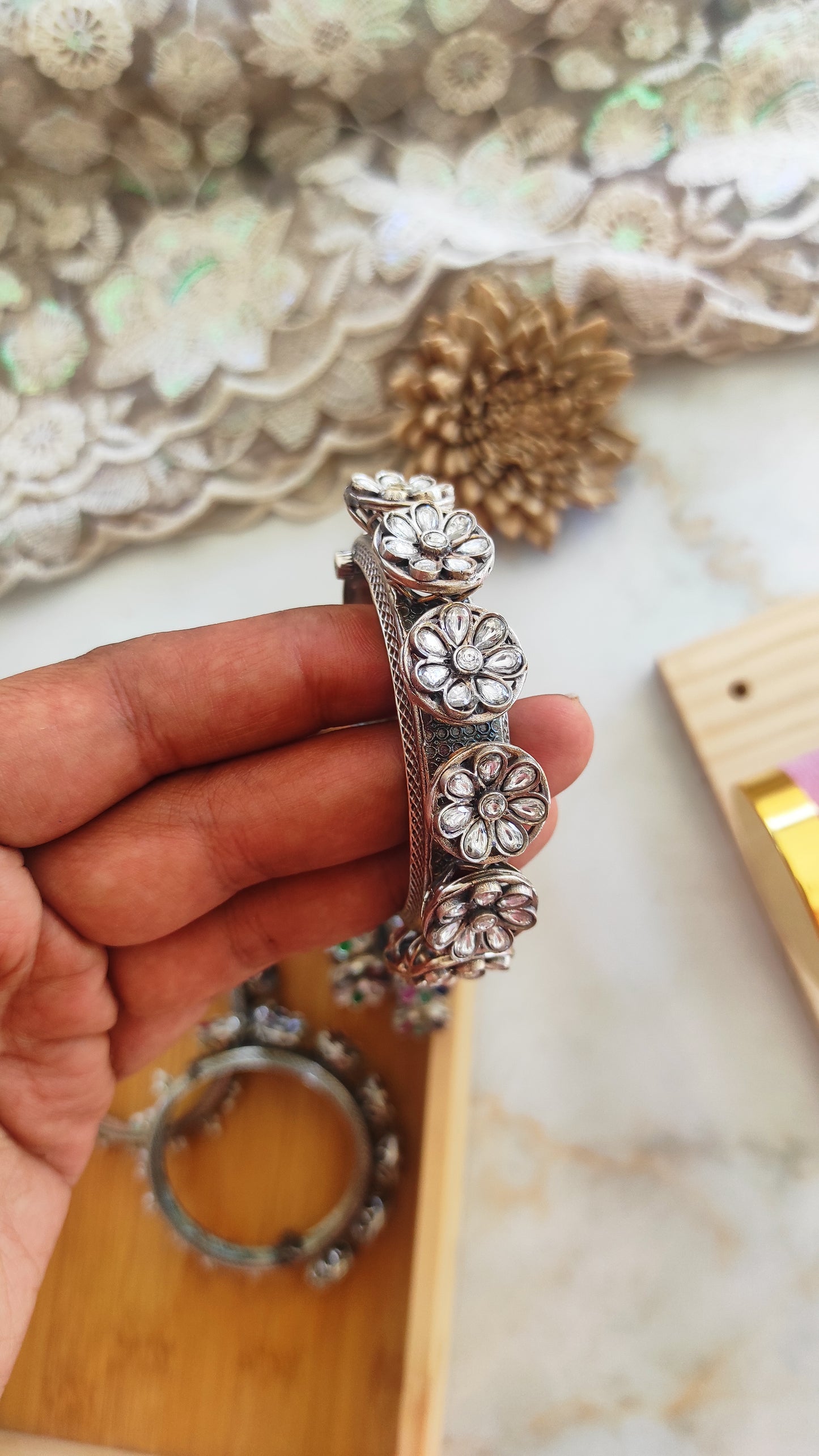 Shahi kada bangle with screw opening