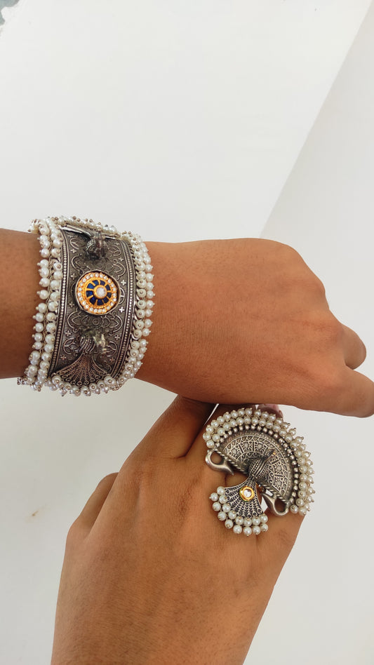 Morni kada bracelet and ring