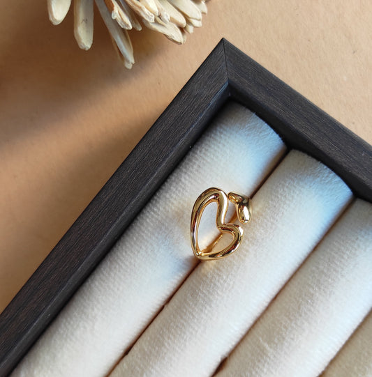 Humble heart gold plated adjustable finger ring