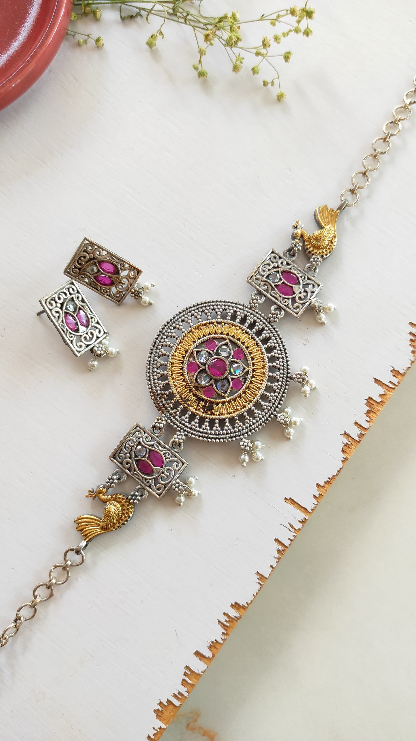 Bindu dual tone choker set in ruby