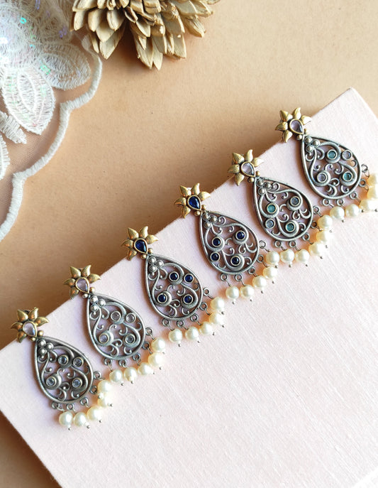 Saryu dualtone earrings