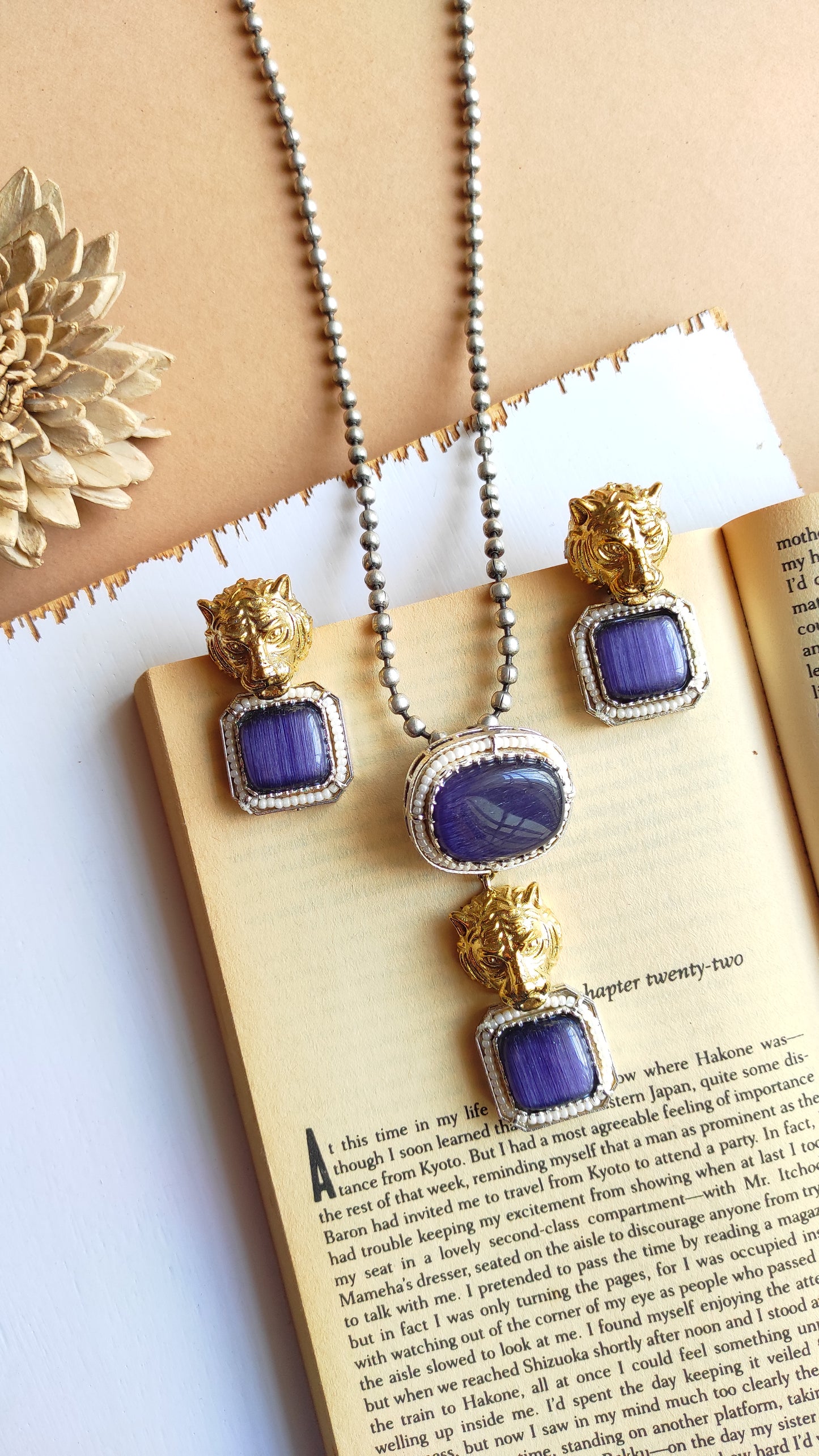 Purple monalisa and panther chain pendant set