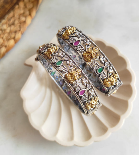 Dualtone, screw opening bangles with Ganapati ji, Laxmiji motifs
