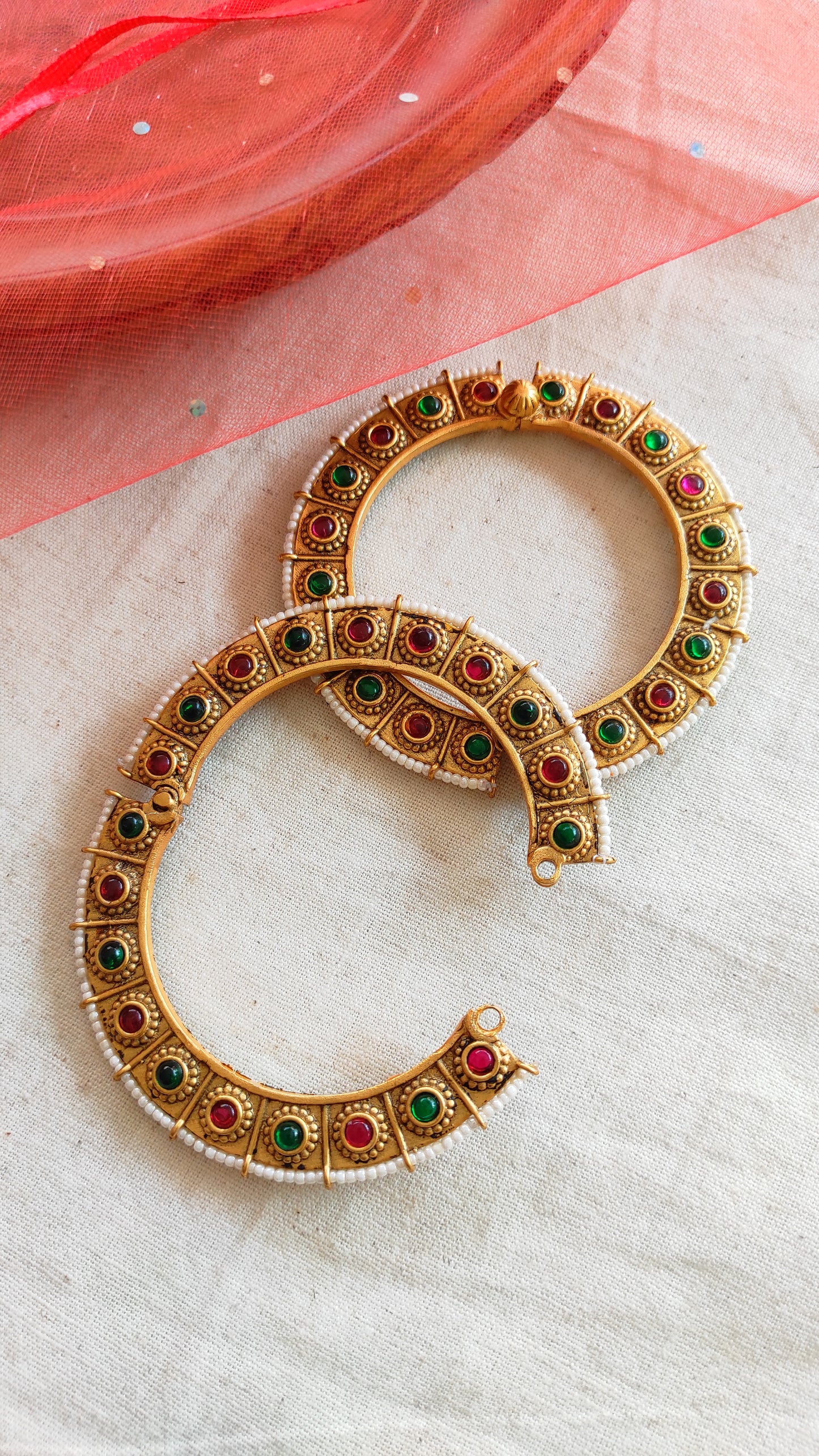 Sumati red green Antique gold bangles with screw opening